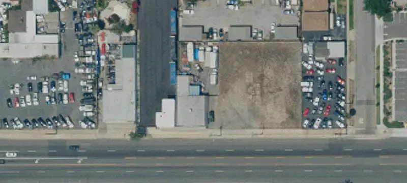 Freestanding Auto Shop