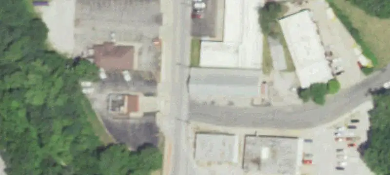 Freestanding Auto Shop