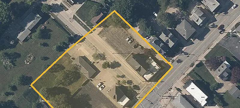 Triplex with Retail Units