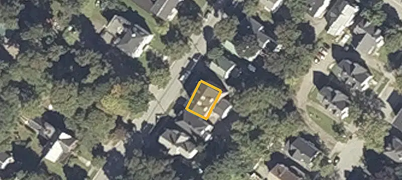 8-Unit Brick Apartment Building