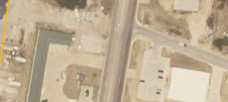 U-Shaped Commercial Land