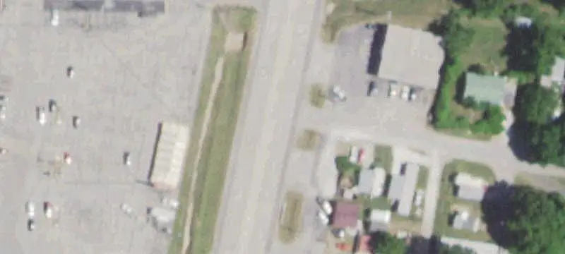 Multi-Tenant Shopping Center