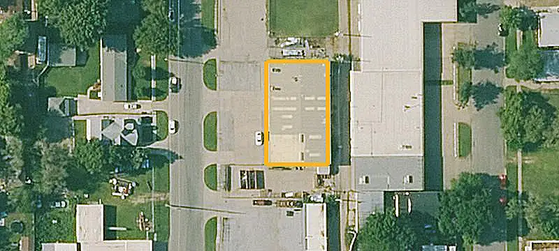 Flex Space with Fenced Yard