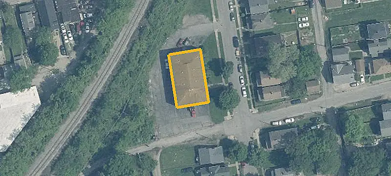 22-Unit Brick Apartment Building