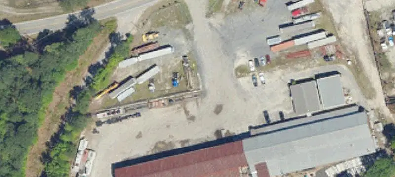 Distribution Center with Dock Access