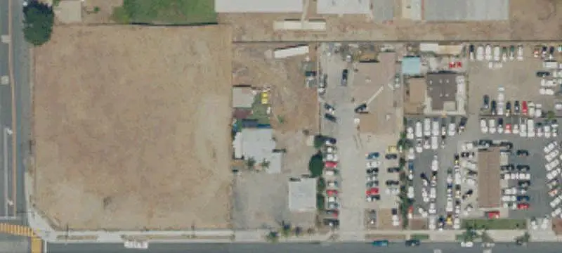 Signalized Intersection Commercial Land