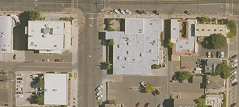Flexible-Layout Retail Space