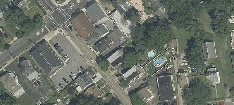 Mixed-Use Property with 4 Units
