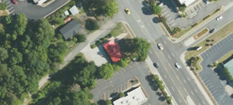 Nail Salon Building on Corner Lot