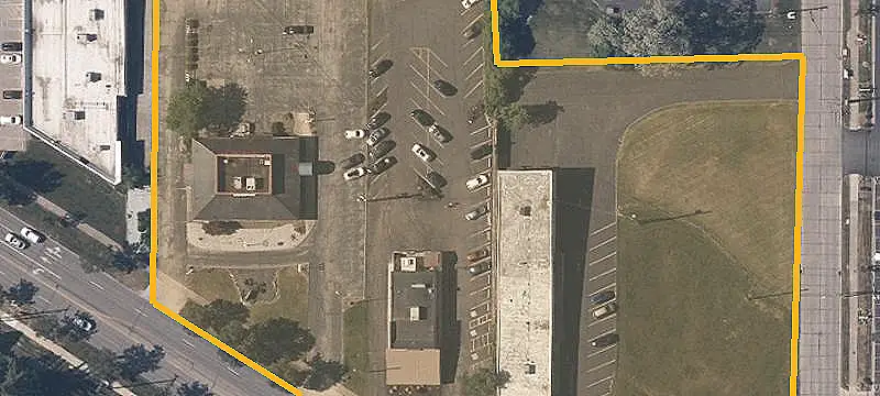 Signalized-Corner Commercial Land