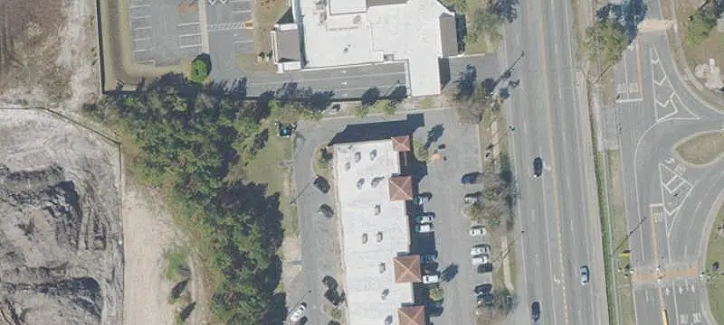 Shopping Center with Class A Building