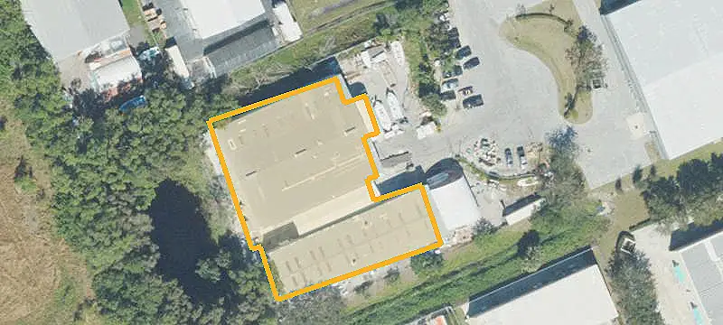Manufacturing Property with Hoist