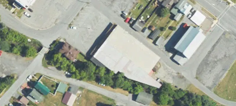 Three-Unit Retail Building