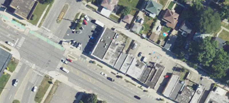 2-Unit Retail Building