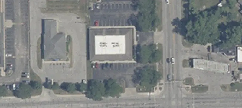 Eight-Unit Office Building