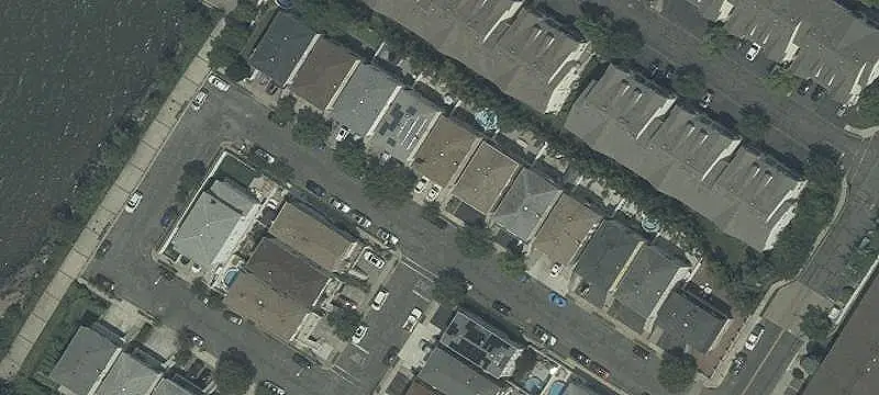 Duplex with Ground-Floor Suite