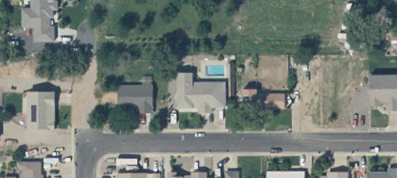 Furnished Short-Term Rental with Pool