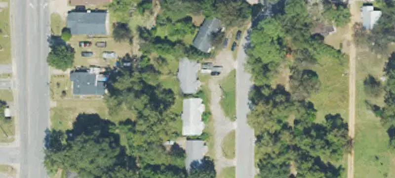 8-Unit Apartment Building