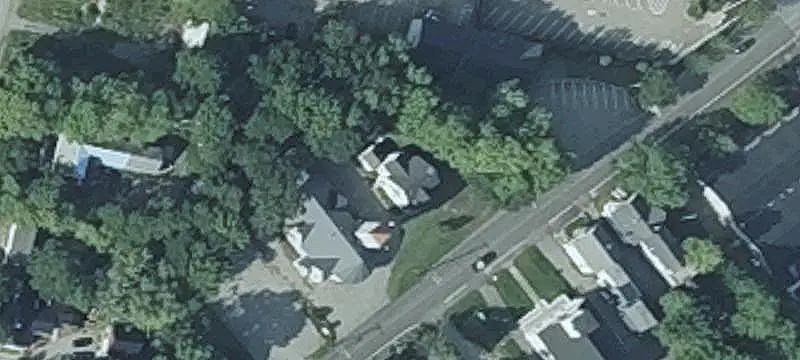 Mixed-Use Building with Office Tenants