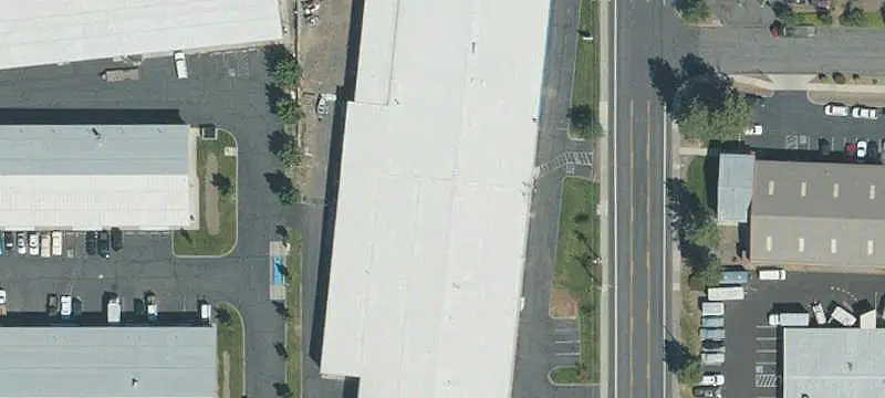 Warehouse Unit with Loading Access