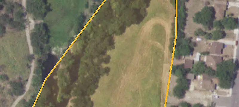 Commercial Land at Signalized Intersection
