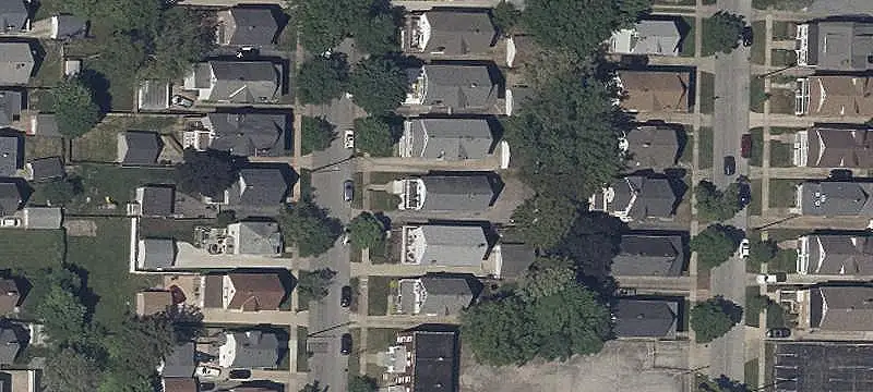 Duplex with Parking Pad
