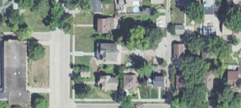 Six-Bedroom Duplex with Garage
