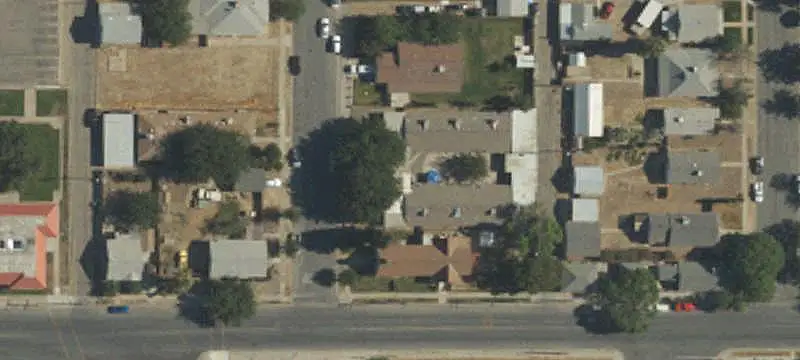 8-Unit Apartment Building