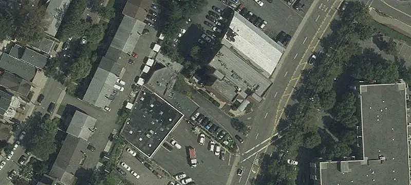 Mixed-Use Property with Apartment