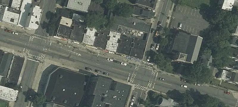 Renovated Four-Unit Mixed-Use Building