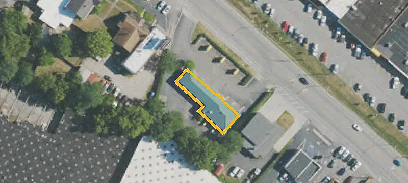 Renovated B-3 Storefront Property