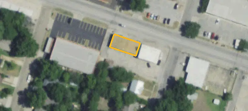 Leased Multi-Tenant Storefronts