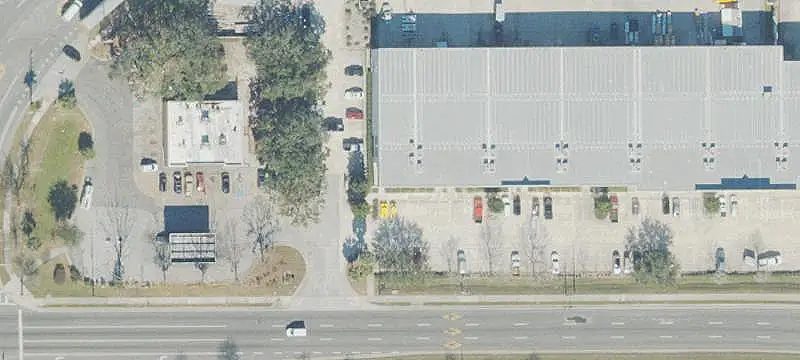 Retail Space with Customer Parking