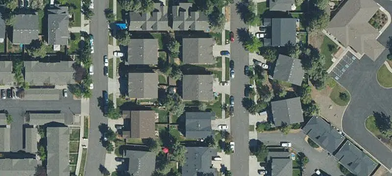 Duplex with Garage and Parking