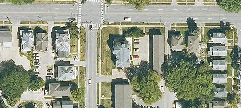 10-Unit Student Housing Apartment Building