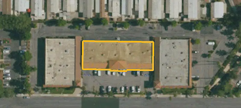 Retail Suite with Freeway Exposure
