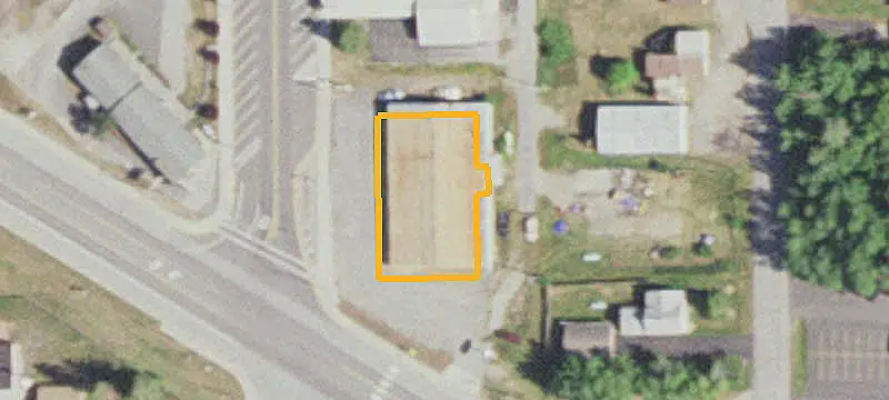 Automotive Property on Corner Lot