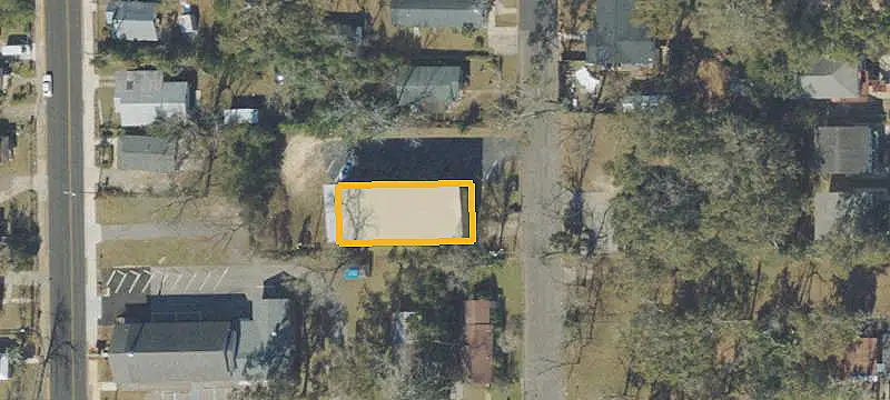 Pasco Street Apartment Building