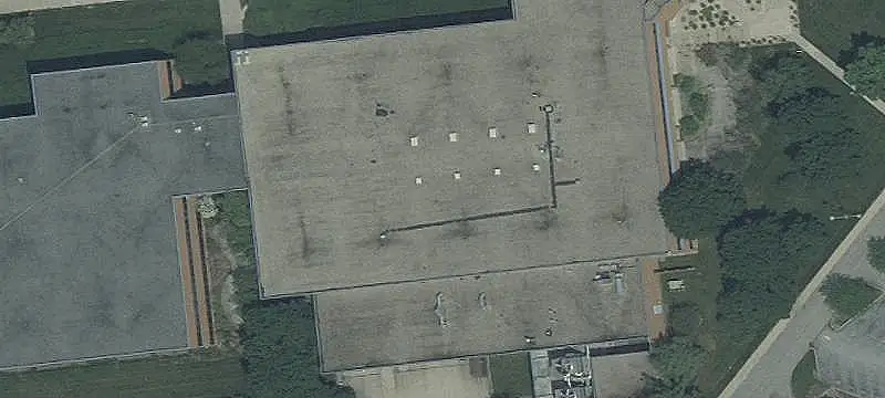 Single-Tenant Industrial Building