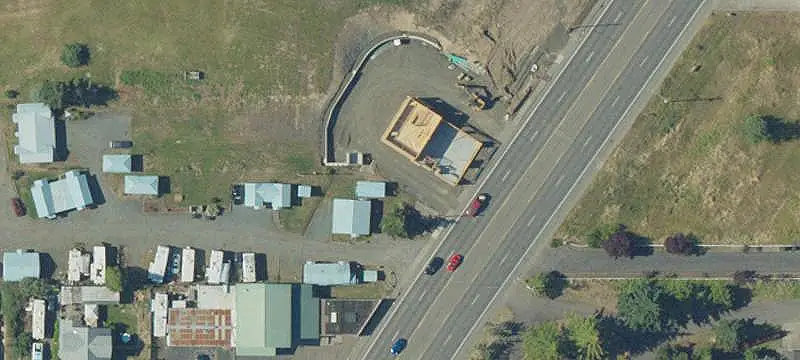 Retail Space with Highway Frontage