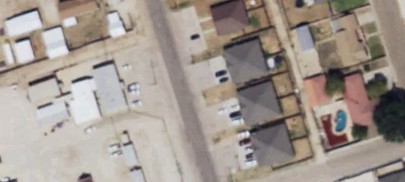 6-Unit Apartment Building