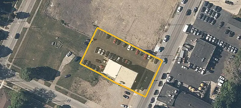 Two-Story Bar & Pub Property