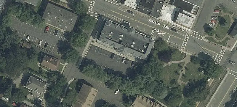 Mixed-Use Building with Medical Space