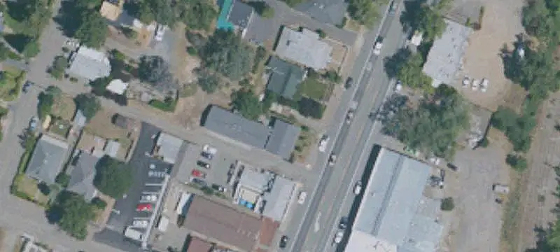 Single-Story Mixed-Use Property