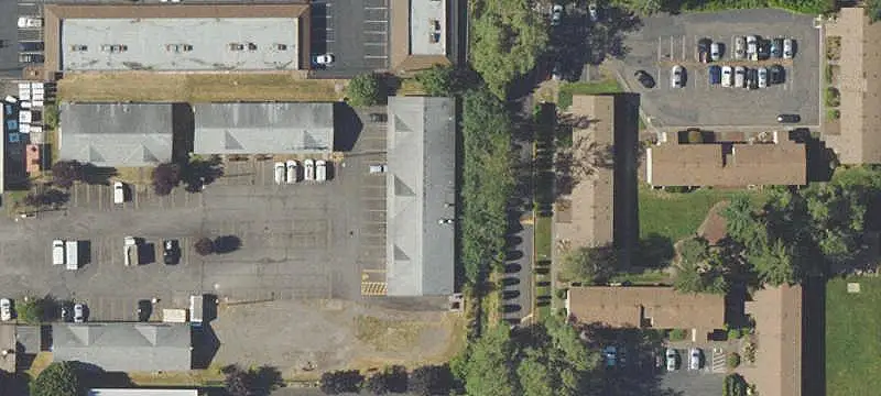 Open-Plan Retail Space