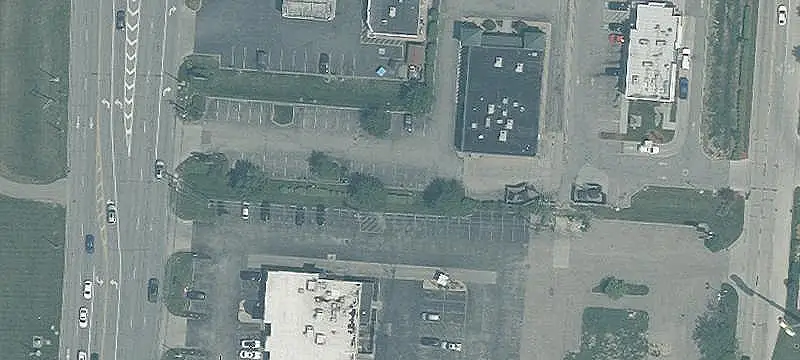 Retail Space with Multiple Access Points