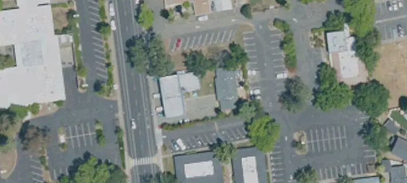 5-Unit Courtyard Apartment Building
