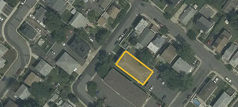 13-Unit Brick Apartment Building