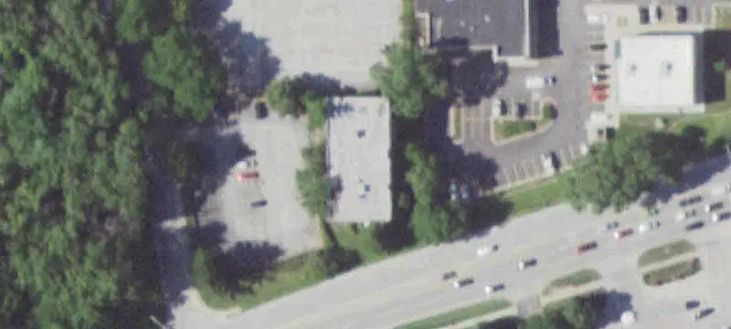 Small-Suite Office Building