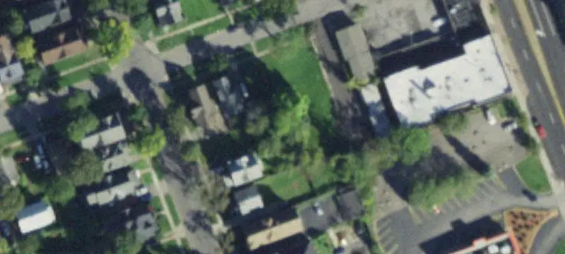 Duplex With Separate Utilities
